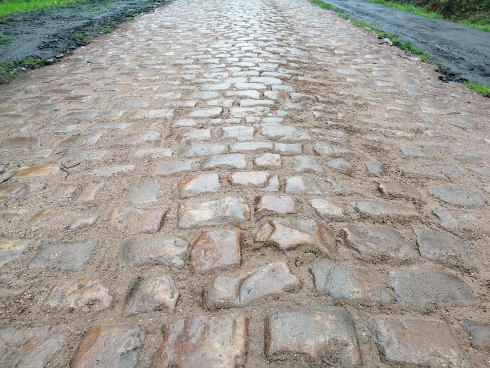 paris-roubaix-paves